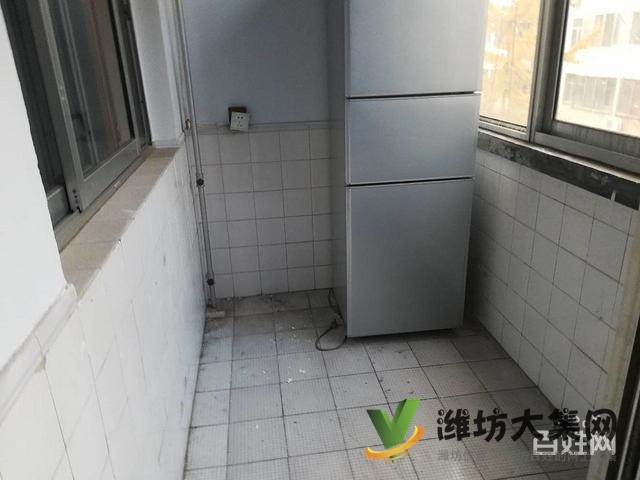 32萬購教師公寓，二樓三室朝陽，領包入住