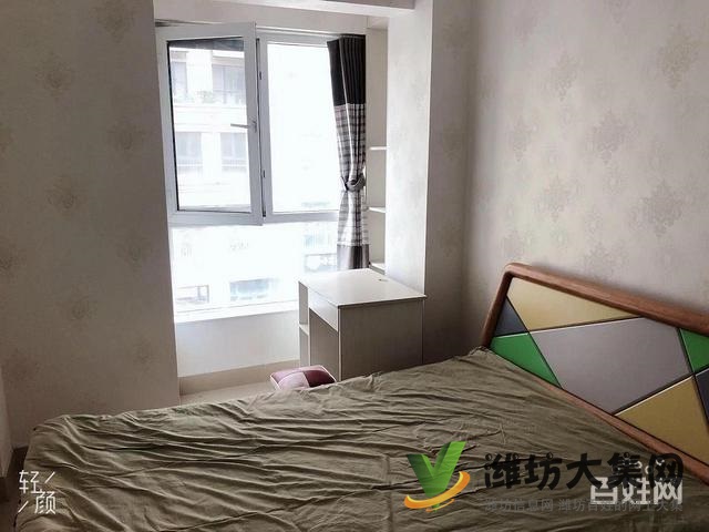 誠信出售二樓精裝房一套，未住過