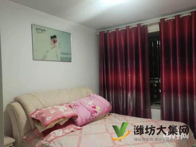 此房為結(jié)婚準備，舒適三室，精裝修，現(xiàn)因換大房，找有
