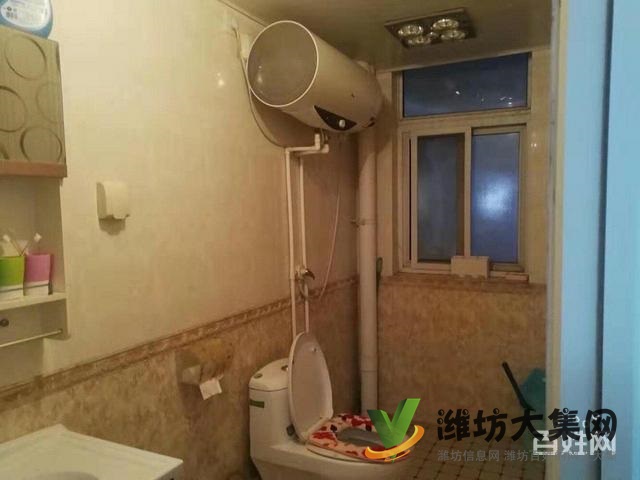 此房為結(jié)婚準備，舒適三室，精裝修，現(xiàn)因換大房，找有